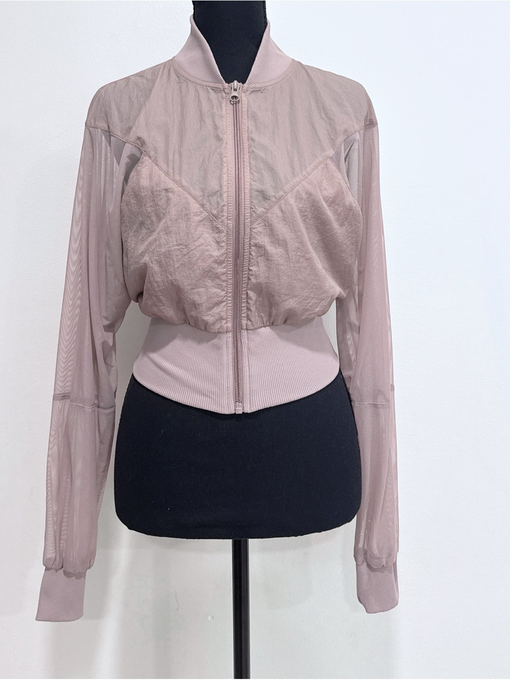 EUC XS Alo Cropped Air It Out Bomber Sheer Dusty Pink Zip Bomber Jacket - Picture 2 of 10